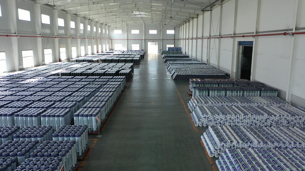 Langfang Hongyuqiao Waterproof Material Co., Ltd. manufacturer production line